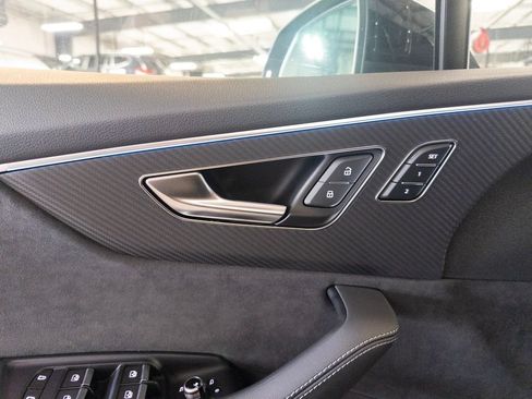 New 2026 Audi SQ7 Premium Plus AWD/4WD image 23
