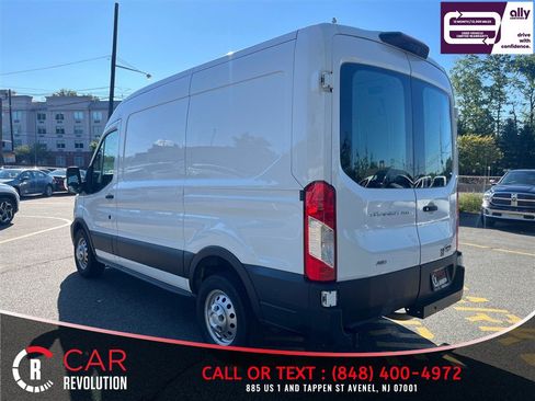 Used 2023 Ford Transit 250 Medium Roof AWD image 5