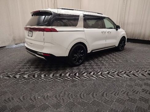 Used 2024 Kia Carnival SX Prestige FWD image 6