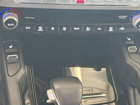 Used 2023 Kia Telluride S w/ S Sunroof Package FWD image 22