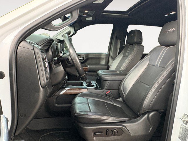 Used 2020 Chevrolet Silverado 3500 High Country AWD/4WD image 2