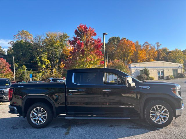 Used 2022 GMC Sierra 1500 SLT w/ SLT Premium Plus Package AWD/4WD image 9