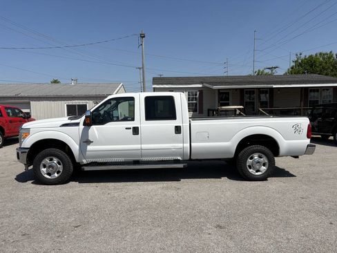Used 2011 Ford F250 XLT w/ XLT Premium Pkg image 2