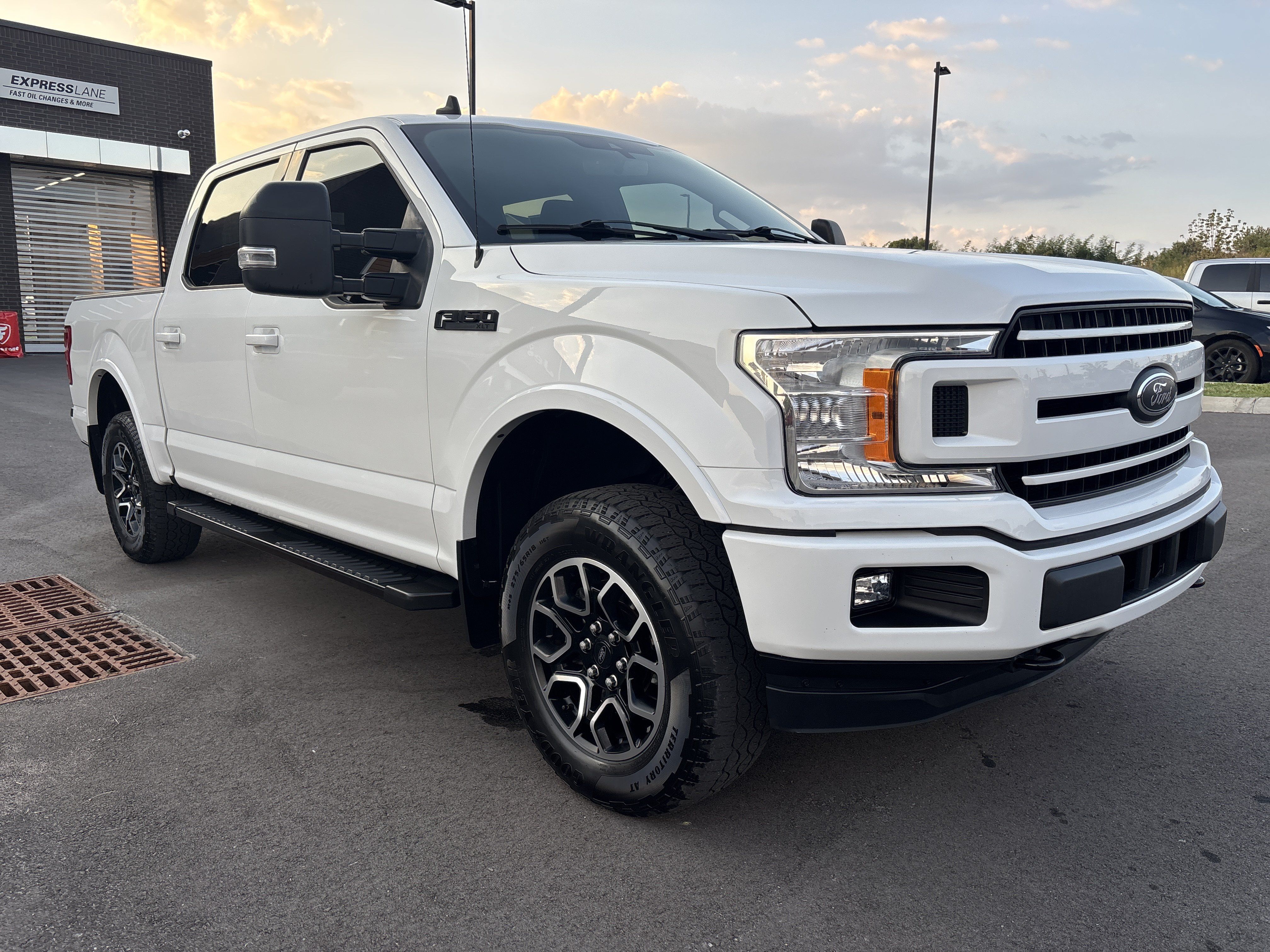 Used 2019 Ford F150 XLT w/ Equipment Group 302A Luxury AWD/4WD image 7