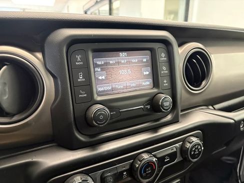 Used 2021 Jeep Wrangler Unlimited Sport AWD/4WD image 16