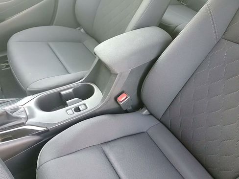 Used 2024 Toyota Corolla LE image 27