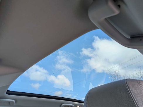 Used 2020 Land Rover Discovery Sport S image 18