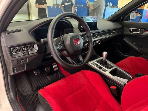 Used 2026 Honda Civic Type R image 18