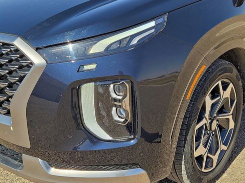 Used 2022 Hyundai Palisade Calligraphy image 9
