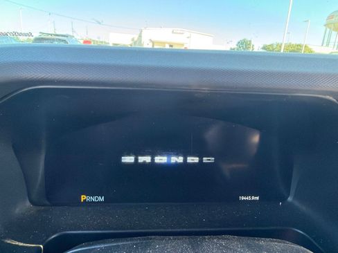 Used 2025 Ford Bronco 4-Door AWD/4WD image 7