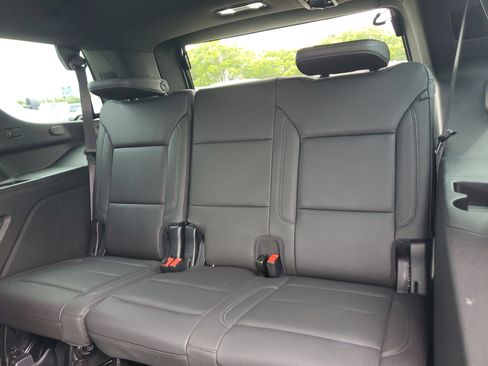 Used 2023 Chevrolet Tahoe LT w/ Luxury Package RWD image 22