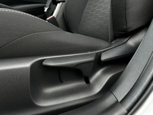 Used 2025 Toyota Corolla SE FWD image 29