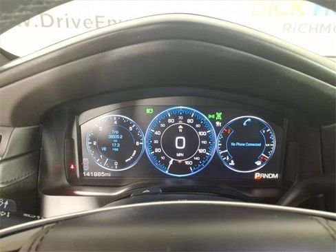 Used 2015 Cadillac Escalade ESV Platinum image 29