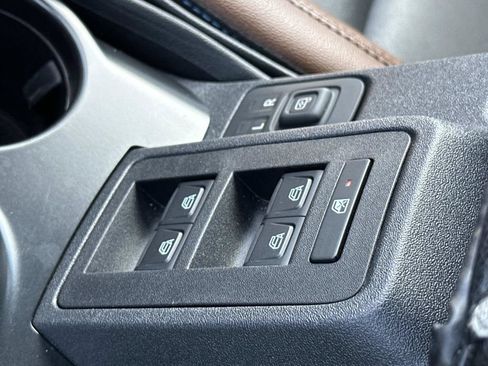 Used 2024 Ford Bronco Outer Banks AWD/4WD image 38