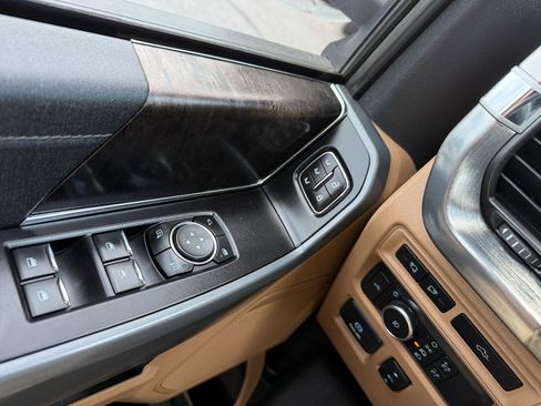 Used 2021 Ford F150 Lariat w/ Trailer Tow Package AWD/4WD image 29