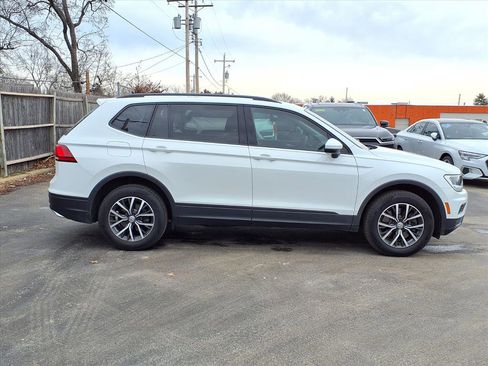 Used 2021 Volkswagen Tiguan S image 2
