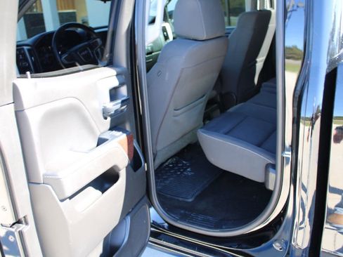 Used 2017 GMC Sierra 1500 SLE w/ SLE Value Package image 10