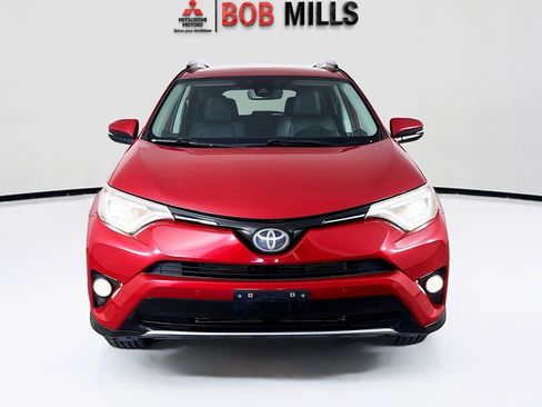 Used 2016 Toyota RAV4 Limited AWD/4WD image 2