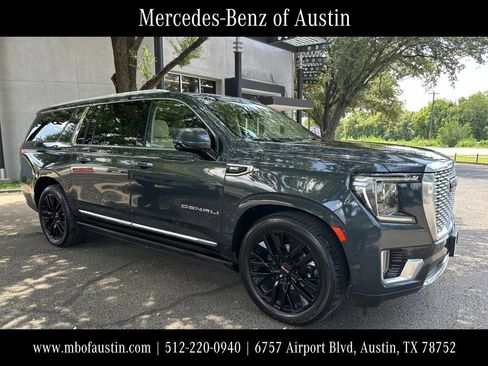 Used 2021 GMC Yukon XL Denali w/ Denali Ultimate Package AWD/4WD image 1