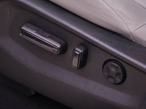 Used 2017 Honda CR-V EX image 13