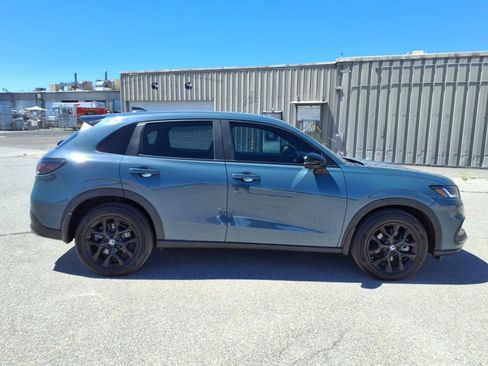 Used 2024 Honda HR-V Sport image 4