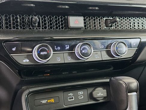 Used 2025 Honda CR-V EX-L image 23