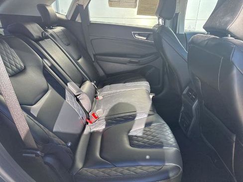 Certified 2024 Ford Edge Titanium image 31