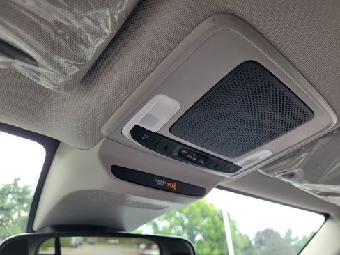 New 2026 Honda HR-V LX image 28