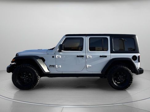 Used 2024 Jeep Wrangler Willys image 5