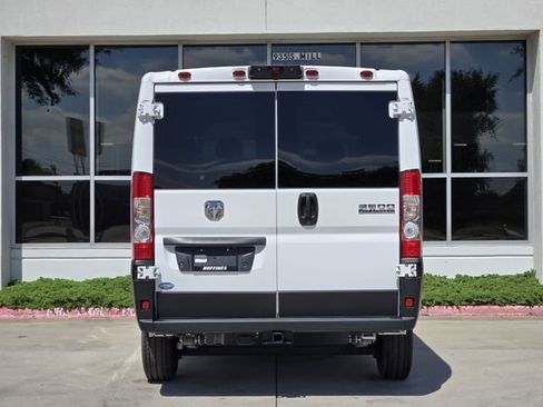 Used 2025 RAM ProMaster 2500 FWD image 6