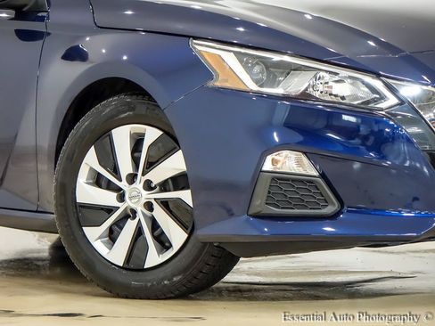 Used 2021 Nissan Altima 2.5 S w/ Driver Assist Package FWD image 3