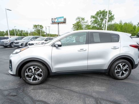 Used 2021 Kia Sportage LX w/ LX Fwd Popular Package image 3