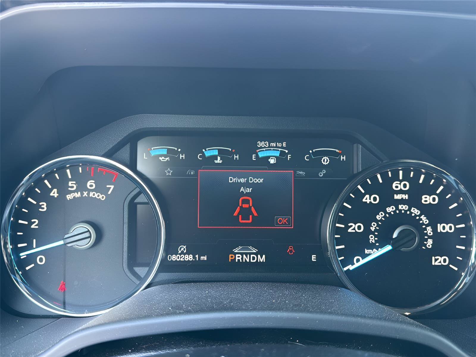 Used 2019 Ford F150 Platinum w/ Equipment Group 701A Luxury AWD/4WD image 2