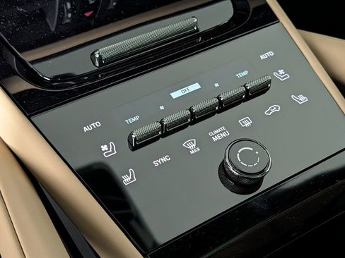 New 2026 Porsche Cayenne Coupe image 34