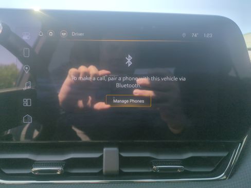 Used 2025 Chevrolet Equinox RS w/ Safety and Technology Package FWD image 18