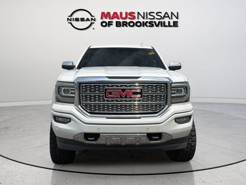 Used 2017 GMC Sierra 1500 Denali w/ Denali Ultimate Package AWD/4WD image 3