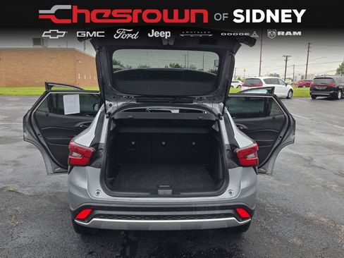 Used 2024 Chevrolet Trax LT w/ Driver Confidence Package FWD image 22