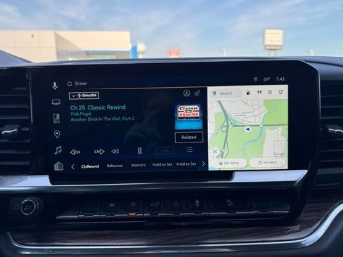 Certified 2023 Chevrolet Silverado 1500 RST w/ Z71 Off-Road Package AWD/4WD image 3