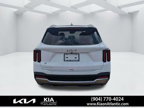 New 2025 Kia Sorento S w/ Panoramic Sunroof Package FWD image 4