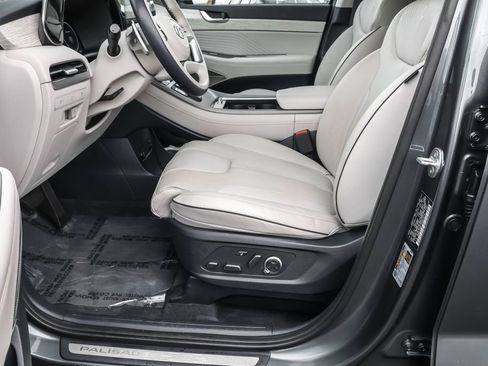 Used 2024 Hyundai Palisade Calligraphy image 18