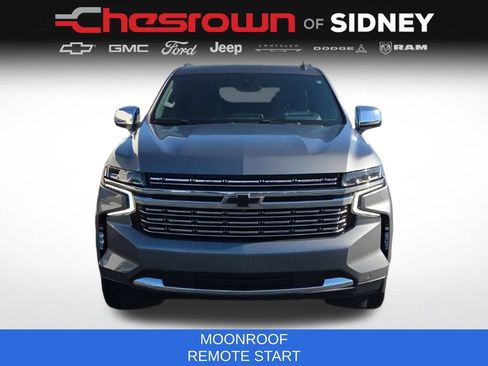 Used 2021 Chevrolet Suburban Premier w/ Premium Package AWD/4WD image 2