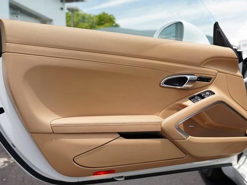 Used 2017 Porsche 911 Carrera image 33