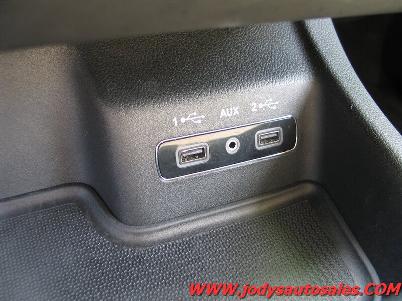 Used 2019 Dodge Durango SXT AWD/4WD image 19