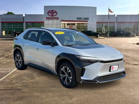 Used 2023 Toyota bZ4X AWD w/ Weather Package image 7