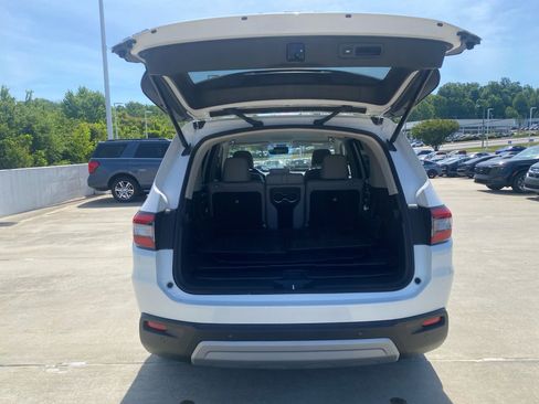 Certified 2025 Honda Pilot EX-L image 18