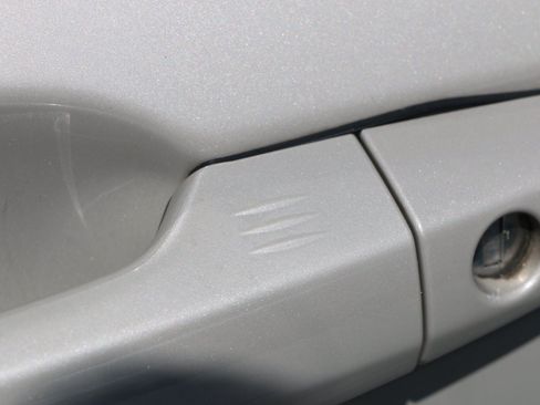 Used 2018 Honda CR-V EX image 16