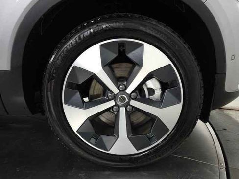 Certified 2026 Volvo XC40 B5 Plus AWD/4WD image 14