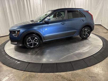 Certified 2025 Kia Niro EX