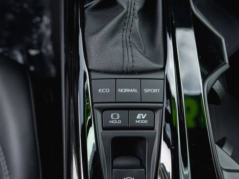 Certified 2025 Toyota Camry XSE AWD/4WD image 18