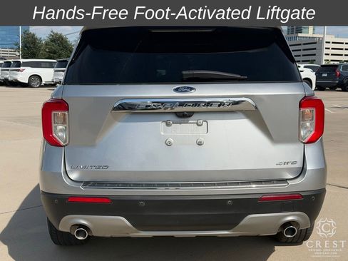 Used 2021 Ford Explorer Limited w/ Equipment Group 301A AWD/4WD image 6